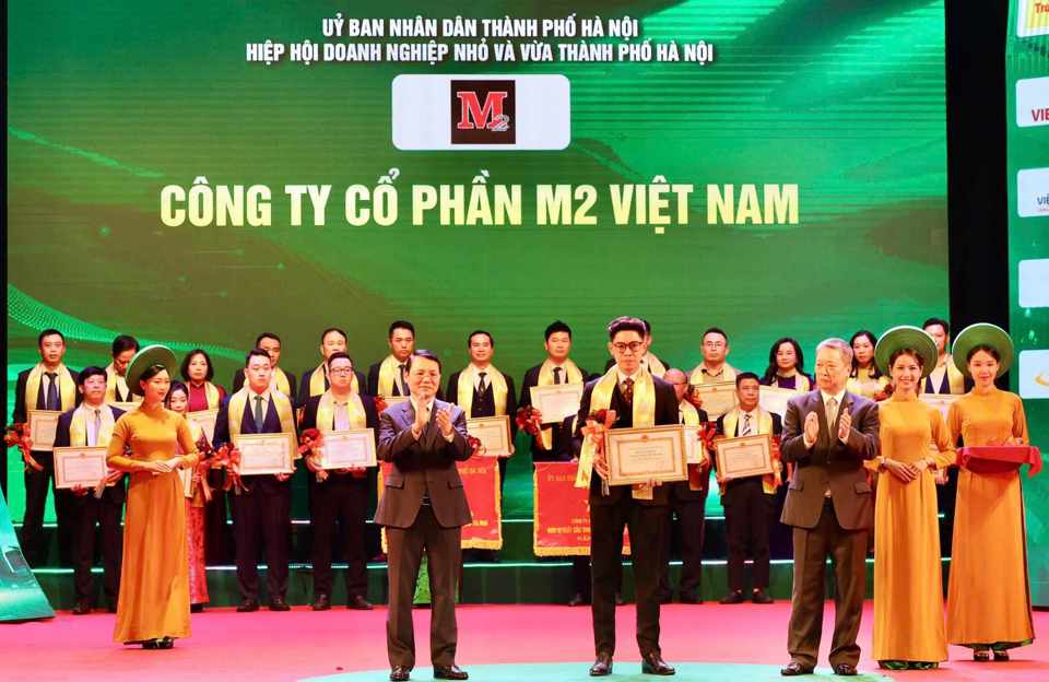 M2 Việt Nam được vinh danh. Ảnh: Duy Kh&aacute;nh