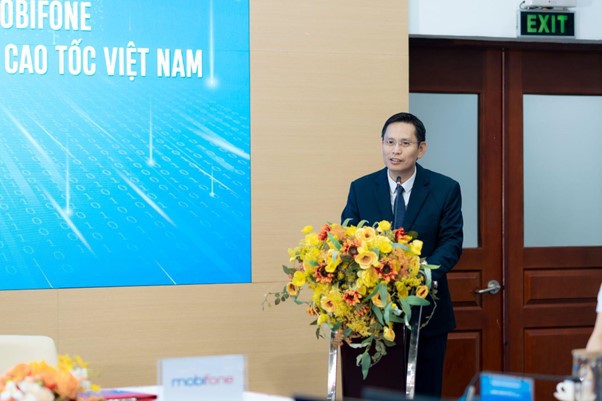  MobiFone ký kết biên bản ghi nhớ hợp tác với VEC - Ảnh 2