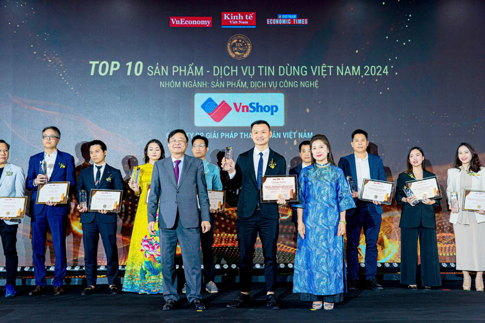 VnShop được vinh danh &ldquo;Top 50 sản phẩm - dịch vụ Tin D&ugrave;ng Việt Nam 2024&rdquo;.