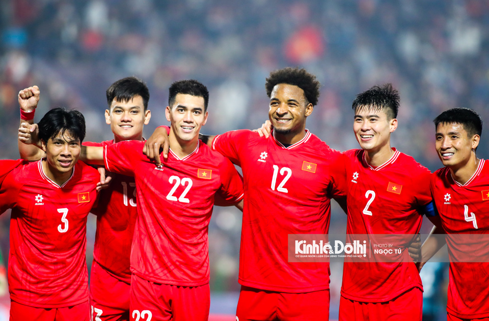 V&eacute; xem tuyển Việt Nam tại chung kết lượt đi ASEAN Cup 2024 cao nhất c&oacute; gi&aacute; 1 triệu đồng.