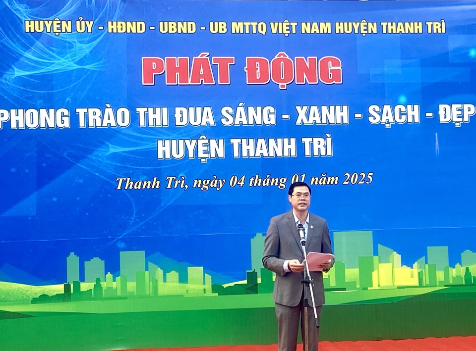 Chủ tịch UBND huyện Thanh Tr&igrave; Nguyễn Xu&acirc;n Phong ph&aacute;t biểu tại buổi lễ.