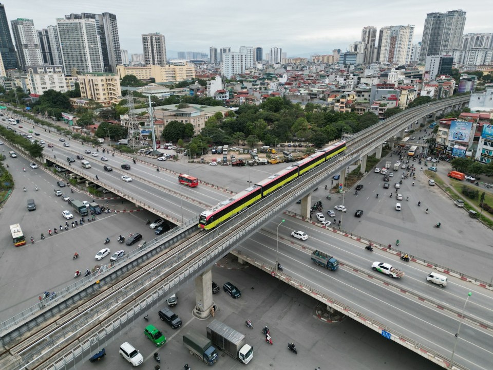 Ph&iacute; cải thiện hạ tầng l&agrave; một trong c&aacute;c nguồn thu để ph&aacute;t triển khu vực TOD.&nbsp;