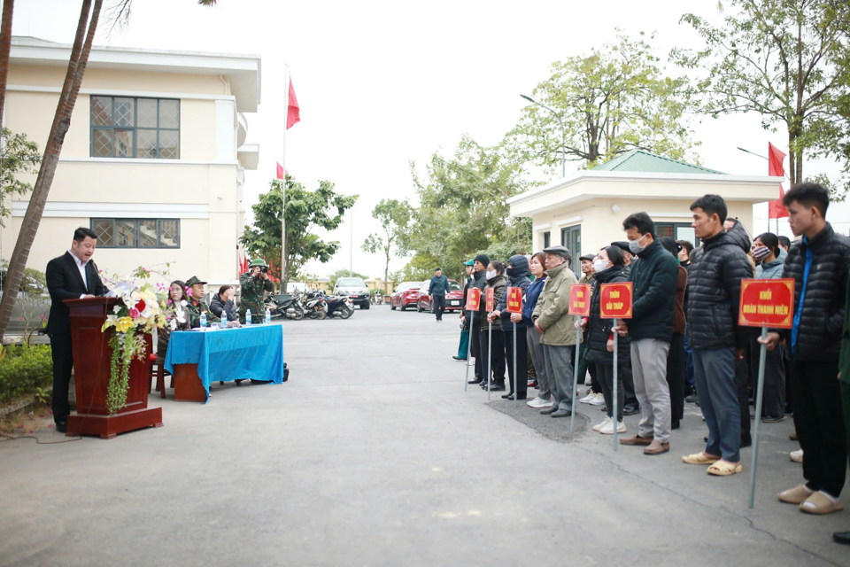 X&atilde; Đồng Th&aacute;p&nbsp;ph&aacute;t động phong tr&agrave;o thi đua đẩy mạnh cuộc thi "Giữ g&igrave;n th&ocirc;n s&aacute;ng &ndash; xanh - sạch - đẹp - an to&agrave;n v&agrave; th&ocirc;ng minh&rdquo;.