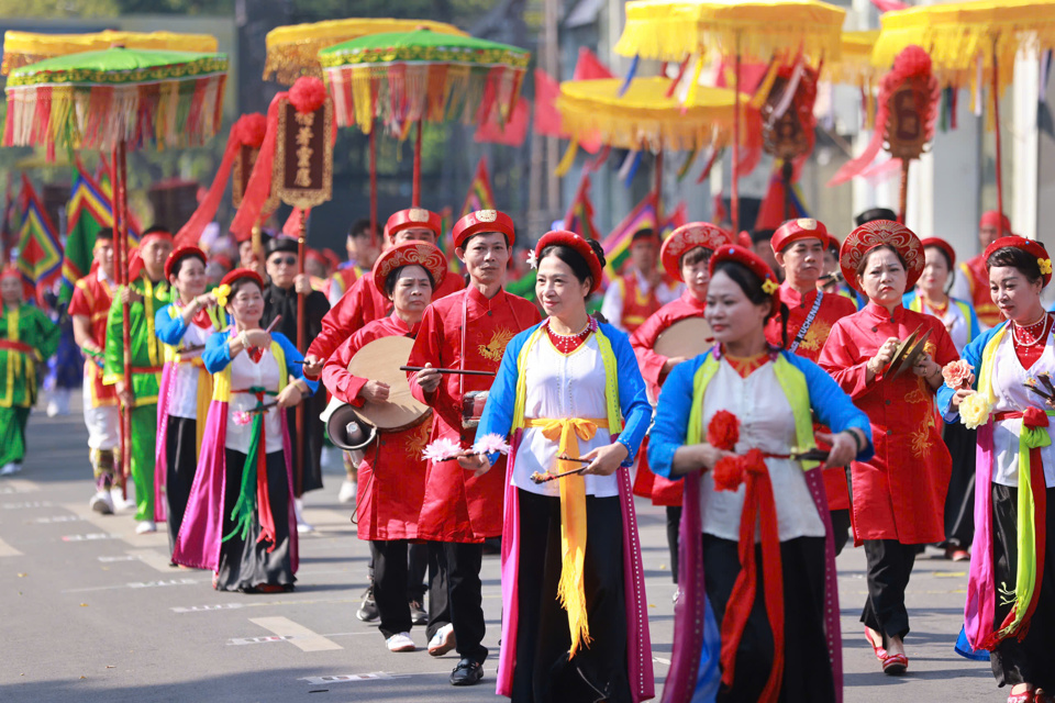 Chương tr&igrave;nh nghệ thuật Ng&agrave;y hội Văn h&oacute;a v&igrave; H&ograve;a b&igrave;nh tại H&agrave; Nội th&aacute;ng 10/2024. Ảnh: Phạm H&ugrave;ng