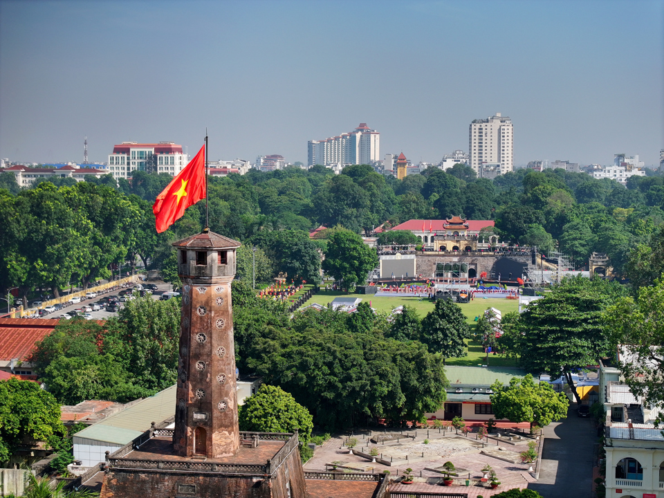 Di t&iacute;ch Cột cờ H&agrave; Nội v&agrave; Ho&agrave;ng th&agrave;nh Thăng Long nh&igrave;n từ tr&ecirc;n cao. Ảnh: Phạm H&ugrave;ng