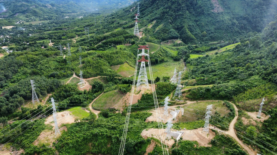 Đường d&acirc;y 500kV Monsoon -&nbsp;Thạnh Mỹ.