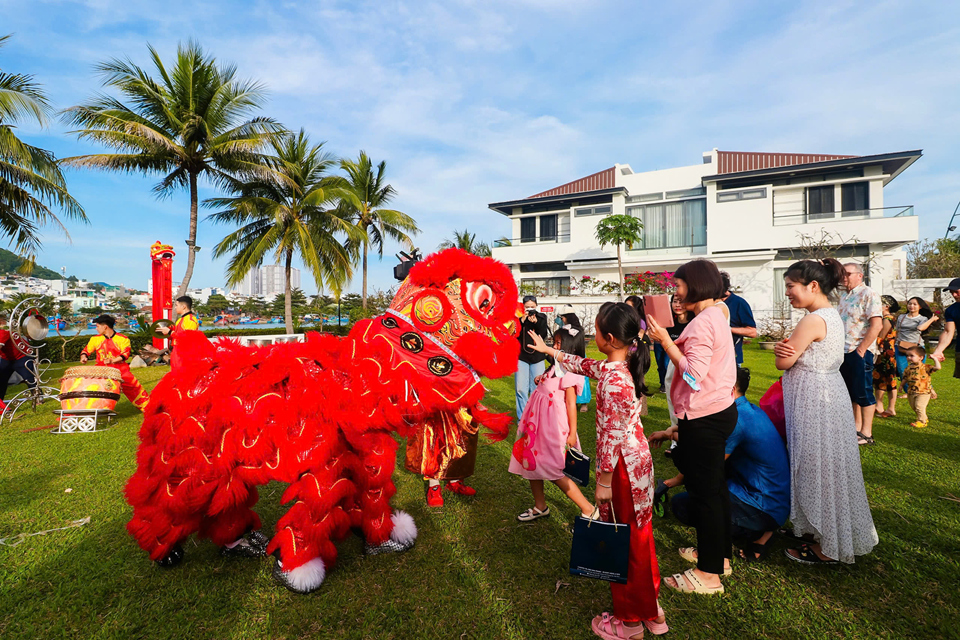 Nhiều hoạt động tại c&aacute;c resort, kh&aacute;ch sạn tr&ecirc;n địa b&agrave;n tỉnh Kh&aacute;nh H&ograve;a.&nbsp;