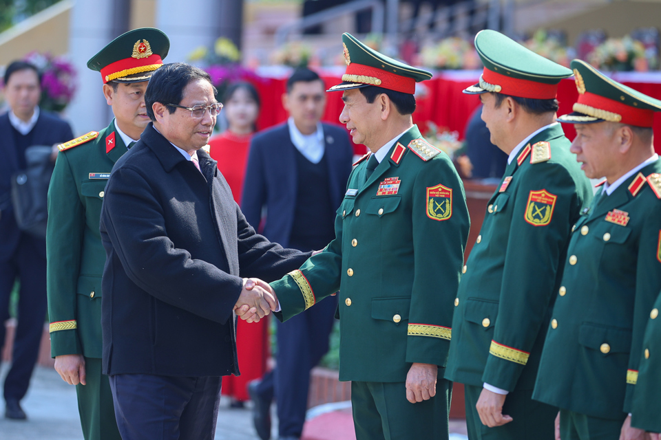 Thủ tướng Phạm Minh Ch&iacute;nh thăm, ch&uacute;c Tết c&aacute;n bộ, chiến sĩ Lữ đo&agrave;n K3, Tổng cục II - Ảnh: VGP/Nhật Bắc &nbsp;