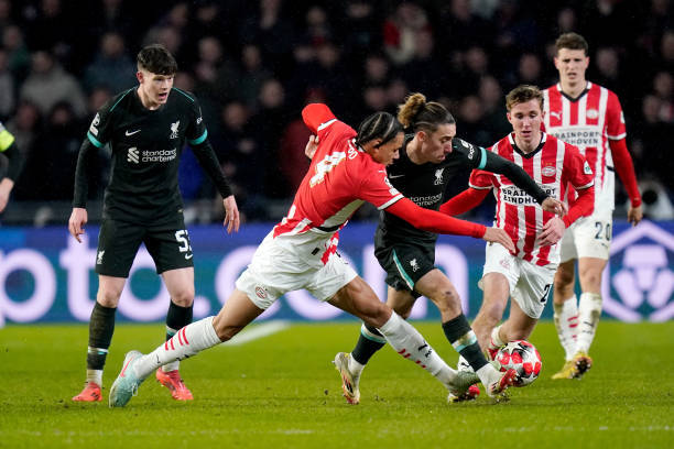 Liverpool để thua&nbsp;PSV Eindhoven. Ảnh: Getty