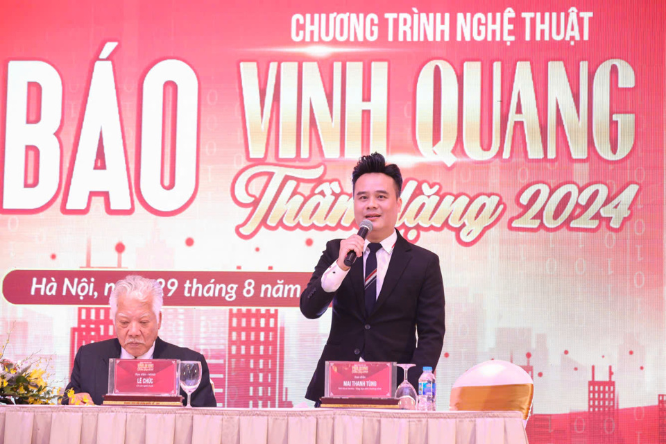 Ch&acirc;n dung đạo diễn Mai Thanh T&ugrave;ng.