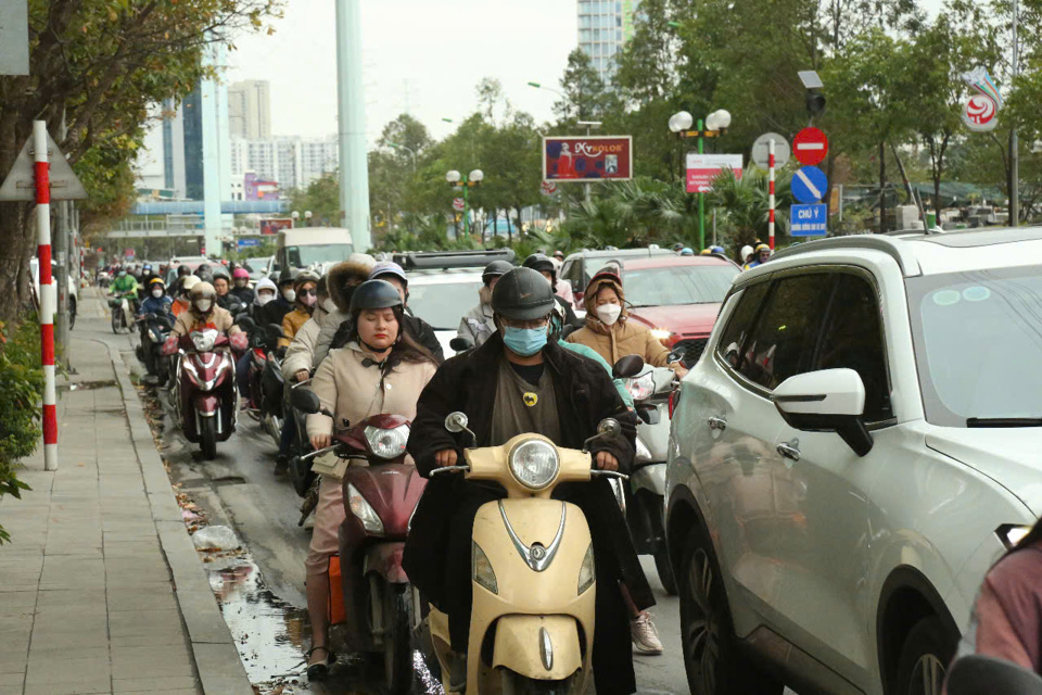 Ng&agrave;y đầu ti&ecirc;n đi l&agrave;m trở lại, giao th&ocirc;ng tương đối thuận lợi.&nbsp;