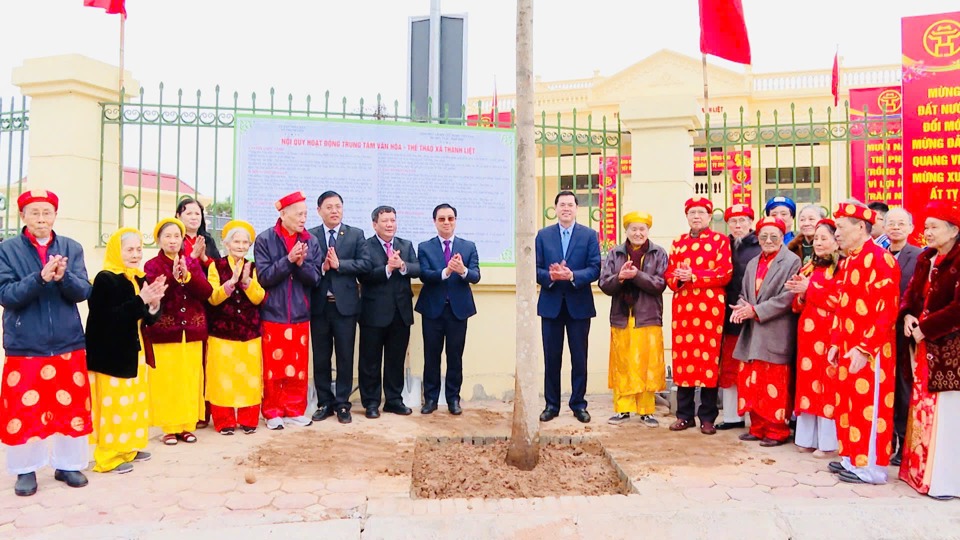 Tết trồng c&acirc;y v&agrave;o đầu Xu&acirc;n đ&atilde; trở th&agrave;nh việc l&agrave;m c&oacute; &yacute; nghĩa g&oacute;p phần bảo vệ m&ocirc;i trường.