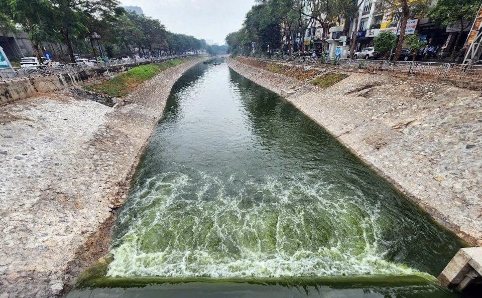 Bổ cập nước v&agrave;o rửa sạch s&ocirc;ng T&ocirc; Lịch l&agrave; giải ph&aacute;p được kỳ vọng sẽ ph&aacute;t huy hiệu quả cao.