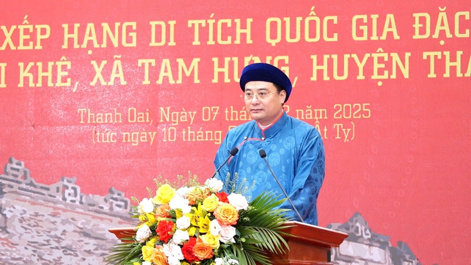 Chủ tịch UBND huyện Thanh Oai B&ugrave;i Văn S&aacute;ng Ph&aacute;t biểu tại buổi lễ.&nbsp;