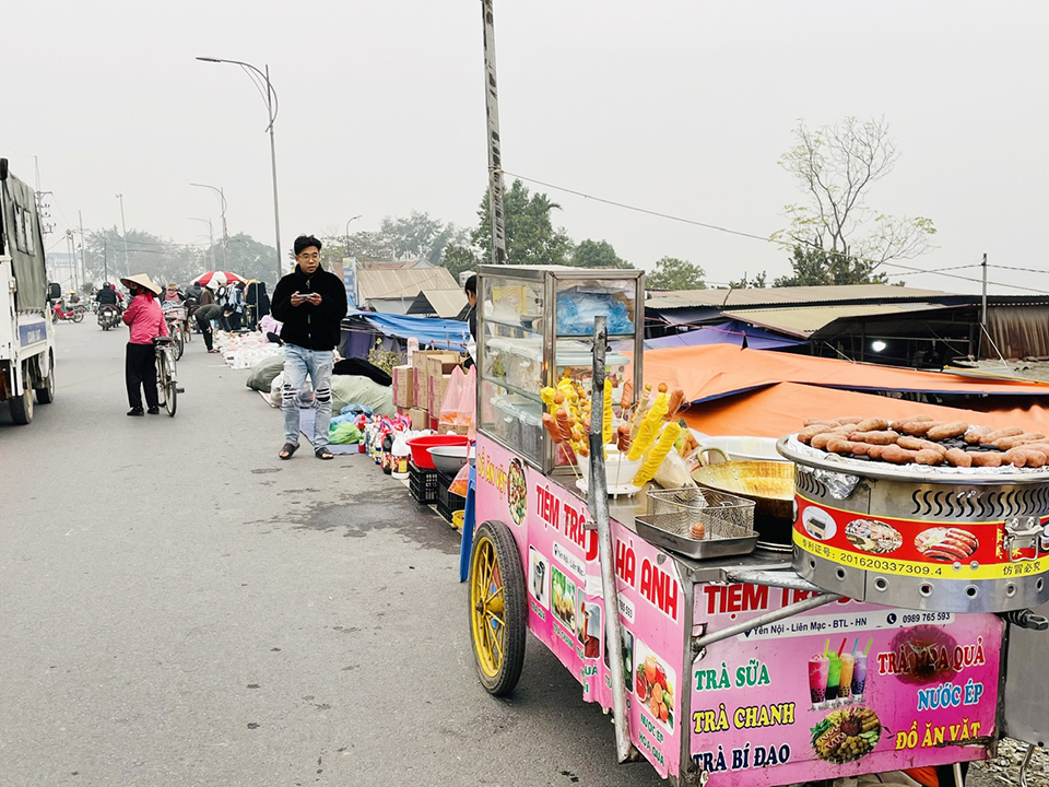 Kinh doanh thức ăn đường phố bảo đảm ATTP tr&aacute;nh vi phạm v&agrave; bị xử phạt.