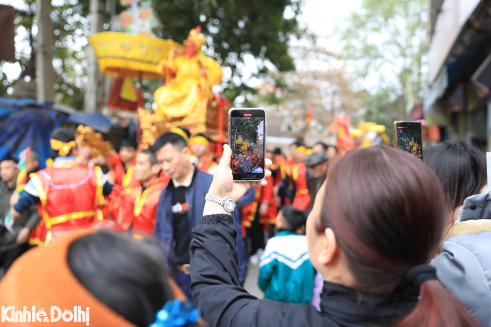 Lễ hội thu h&uacute;t đ&ocirc;ng đảo người d&acirc;n địa phương v&agrave; du kh&aacute;ch thập phương.