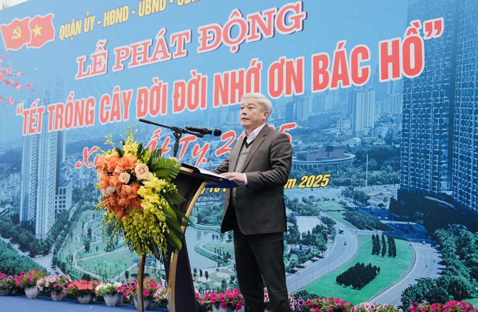 Chủ tịch UBND quận Nam Từ Li&ecirc;m Mai Trọng Th&aacute;i ph&aacute;t biểu tại buổi lễ