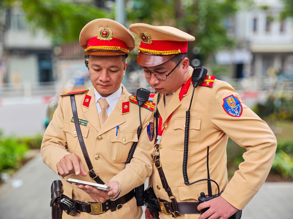 Lực lượng chức năng sẽ quan s&aacute;t trực tiếp tr&ecirc;n camera để tiến h&agrave;nh xử l&yacute; vi phạm.