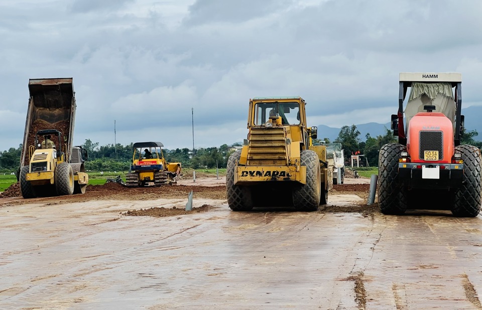 Ngay từ đầu năm, Quảng Nam đ&atilde; tập trung chỉ đạo nhiều vấn đề trọng t&acirc;m li&ecirc;n quan đến giải ng&acirc;n vốn đầu tư c&ocirc;ng.