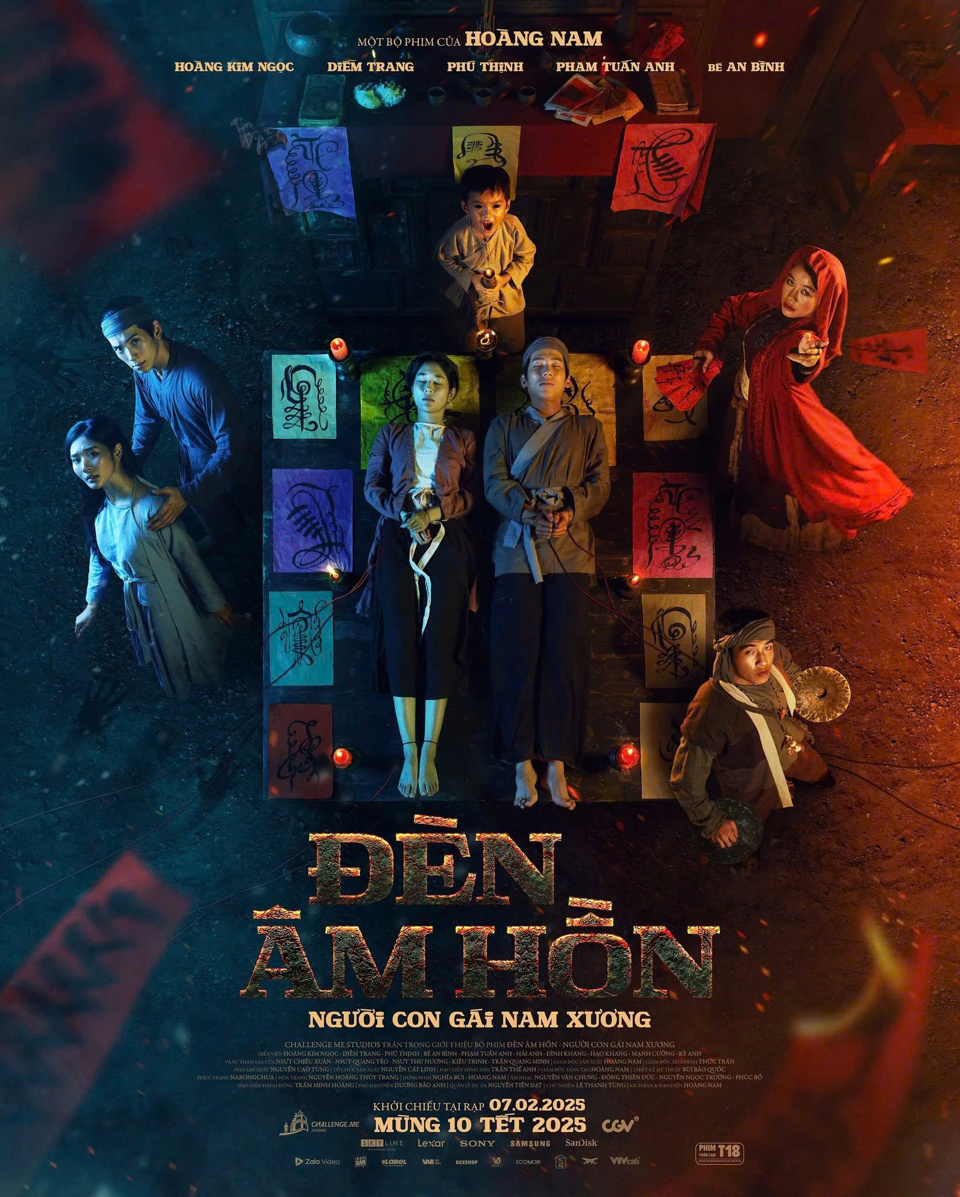 Poster phim &ldquo;Đ&egrave;n &acirc;m hồn&rdquo;.