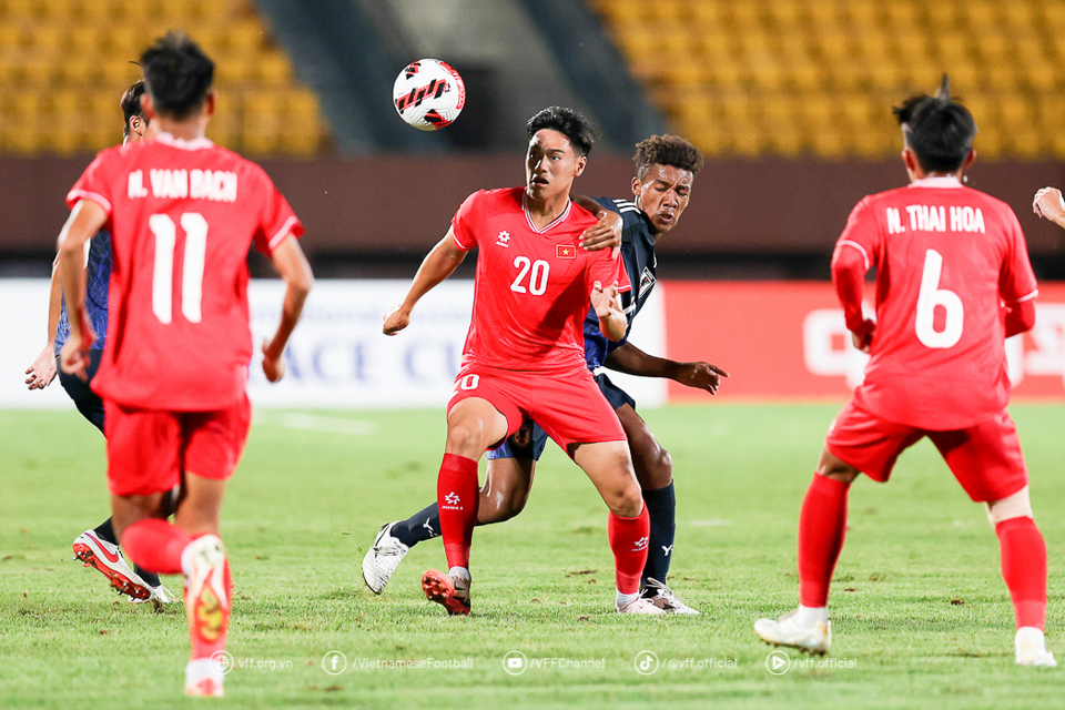 U17 Việt Nam g&acirc;y ấn tượng mạnh tại Peace Cup 2024 khi gi&agrave;nh chiến thắng 1-0 trước U17 Nhật Bản.