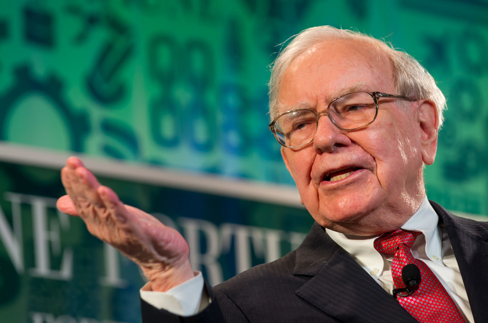 Tỷ ph&uacute; Warren Buffett. Ảnh:&nbsp;Stuart Isett/Fortune Most Powerful Women