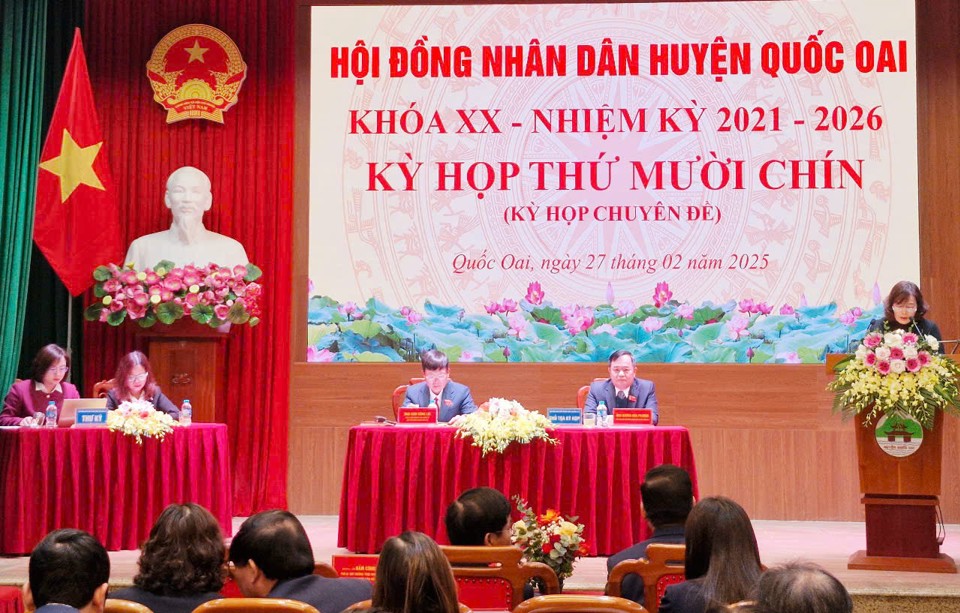 Quang cảnh kỳ họp.