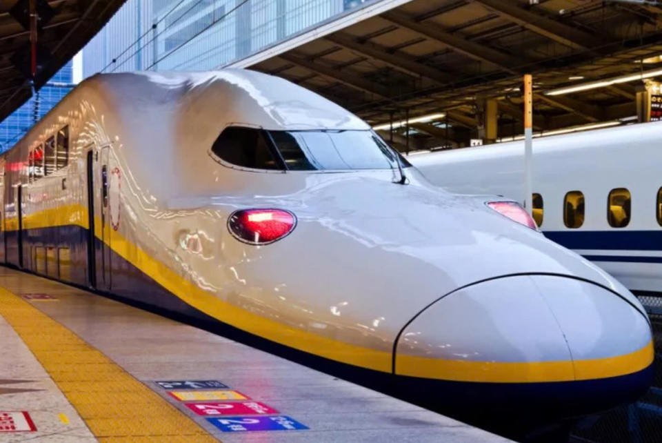 T&agrave;u điện si&ecirc;u tốc Shinkasen tại Nhật Bản. Ảnh: Japan Rail Pass