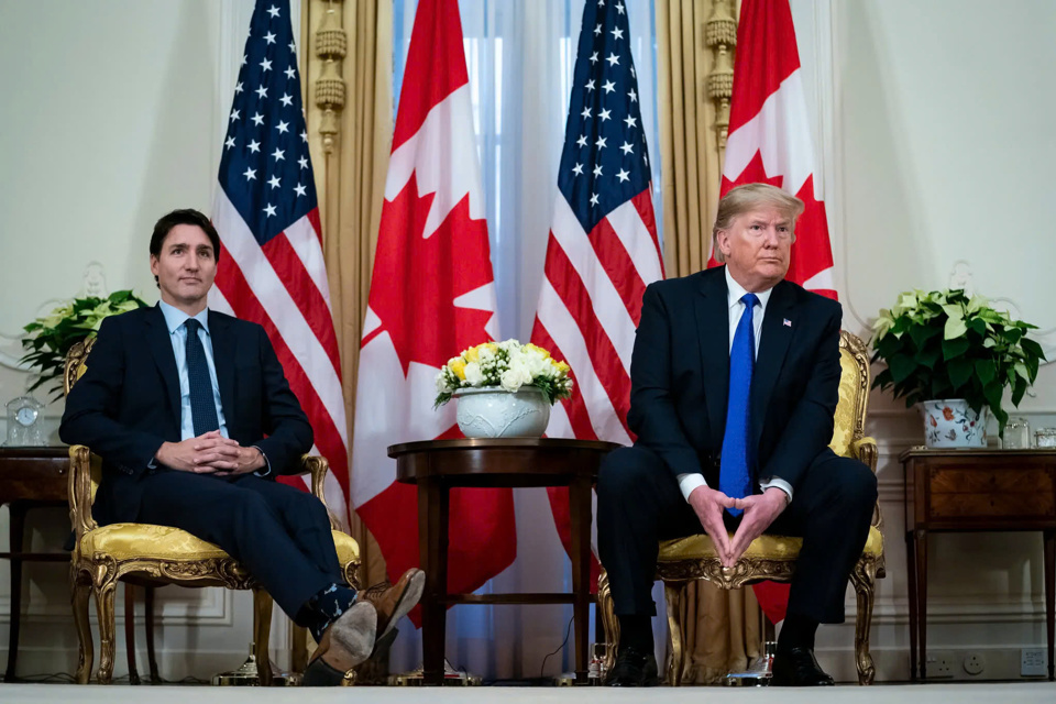 Thủ tướng Canada Justin Trudeau v&agrave; Tổng thống Mỹ Trump năm 2019 tại London. Ảnh: The New York Times