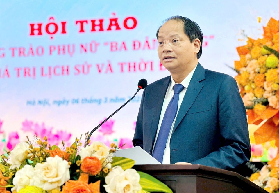 Trưởng ban Tuy&ecirc;n gi&aacute;o v&agrave; D&acirc;n vận Th&agrave;nh ủy H&agrave; Nội Nguyễn Do&atilde;n Toản&nbsp;ph&aacute;t biểu đề dẫn tại Hội thảo