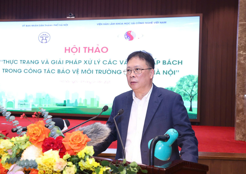 GS.VS Ch&acirc;u Văn Minh - Viện trưởng Viện H&agrave;n l&acirc;m khoa học v&agrave; c&ocirc;ng nghệ Việt Nam ph&aacute;t biểu tại hội thảo.